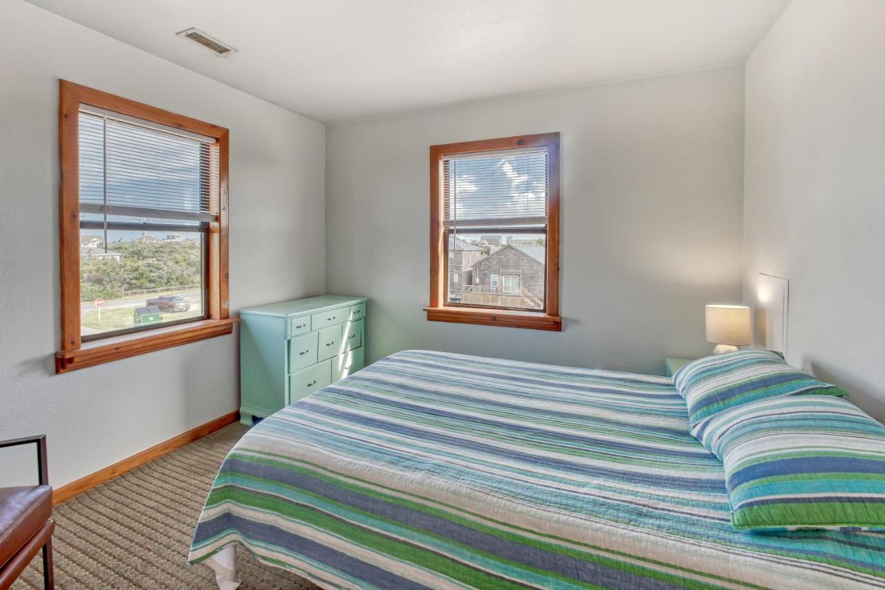 Tarpon Drive Hideaway Unit B * Avon